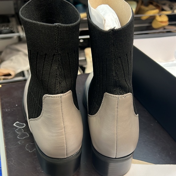 Maud Frizon Chelsea Leather Boots 38 - Picture 14 of 16